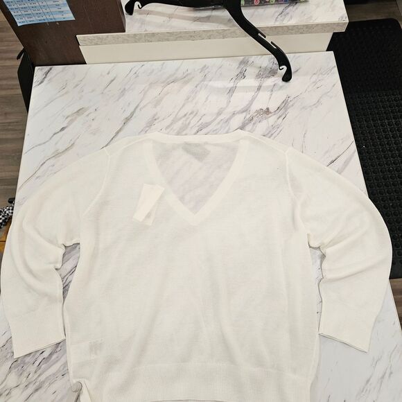 Vince Off-White V-Neck Sweater - Picture 2 of 6